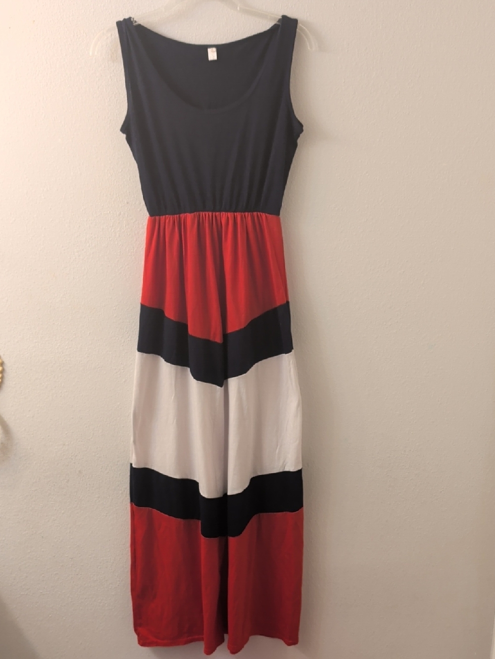 Sleeveless Colorblock Maxi Dress in Navy, Red & White